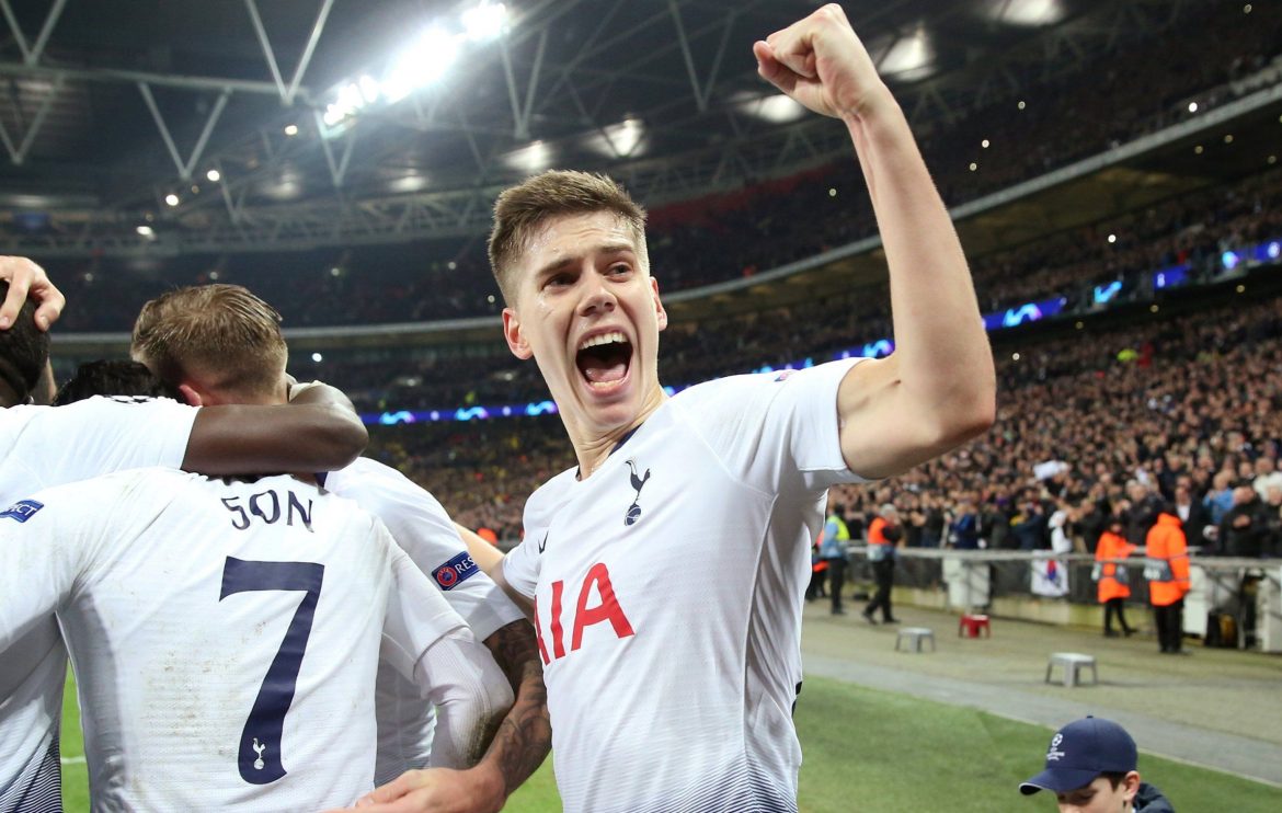 Alasdair Gold urges Mourinho to make key change with Juan Foyth