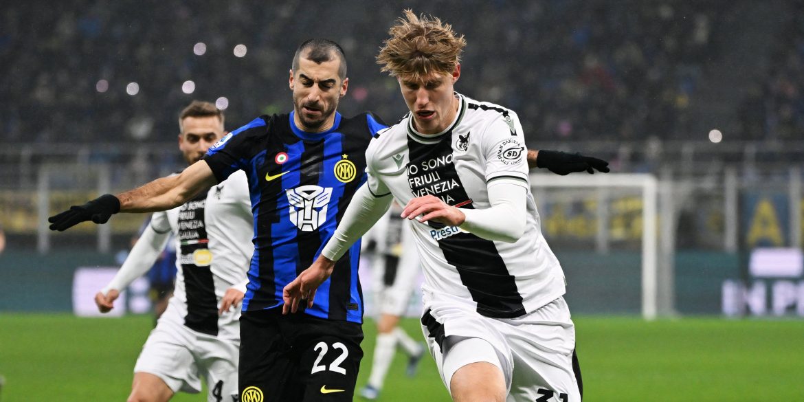 Leicester leading the race to sign "promising" 6 foot 6 defender this month